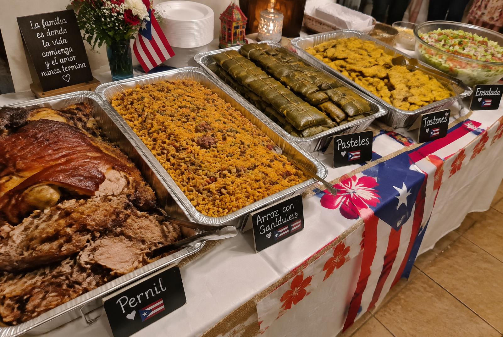 Bandejas de catering puertorriqueño